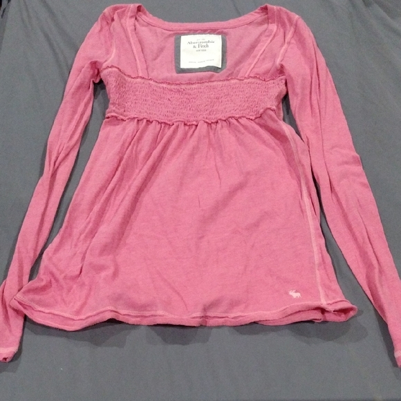 Abercrombie & Fitch Tops - Pink Babydoll Abercrombie & Fitch Long Sleeve Med 2000's A&F Smocked Bust Top M